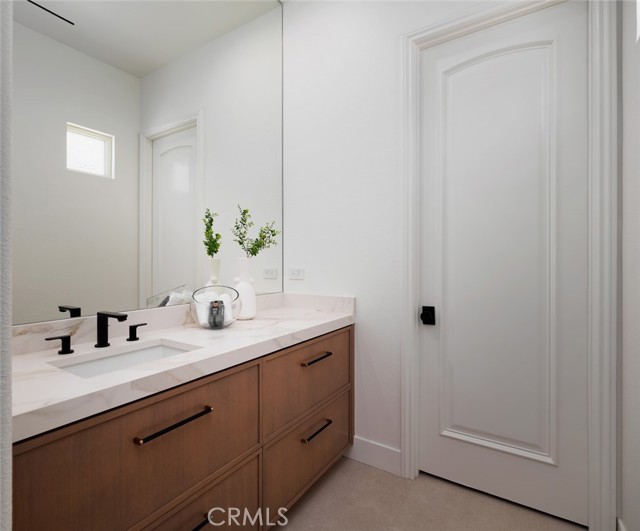 MLS #OC25172407 image #34