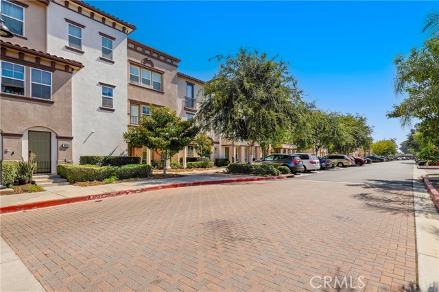 MLS #OC25172526 image #23