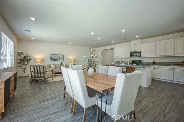 MLS #OC25172738 image #24