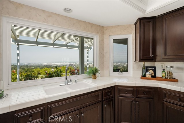 MLS #OC25172762 image #14