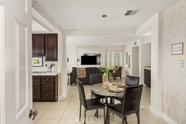 MLS #OC25172762 image #19