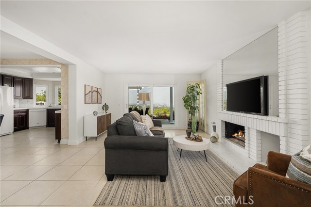 MLS #OC25172762 image #20