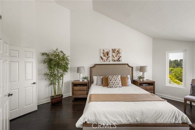 MLS #OC25172762 image #31