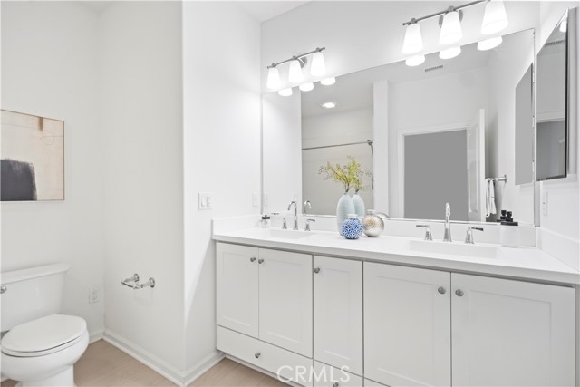 MLS #OC25172993 image #43