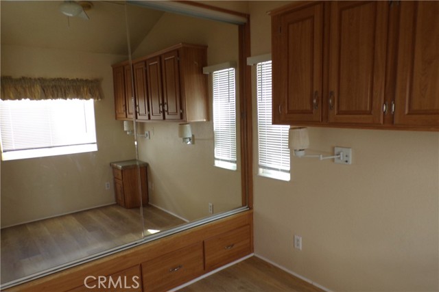 MLS #OC25173261 image #8