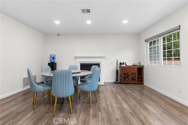 MLS #OC25173393 image #11