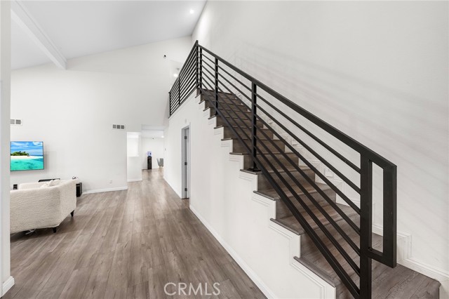 MLS #OC25173393 image #21