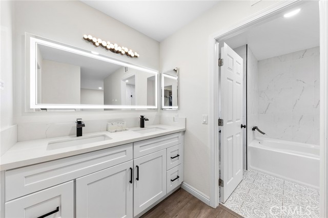 MLS #OC25173393 image #31