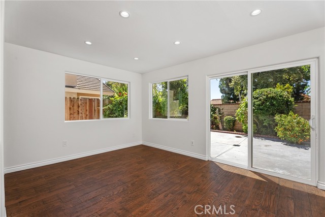 MLS #OC25173403 image #16