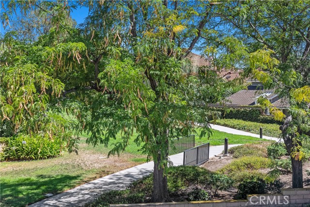 MLS #OC25173403 image #23