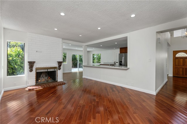 MLS #OC25173403 image #7