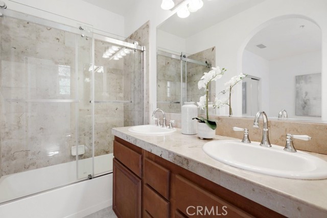 MLS #OC25173545 image #20
