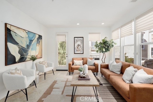 MLS #OC25173545 image #3
