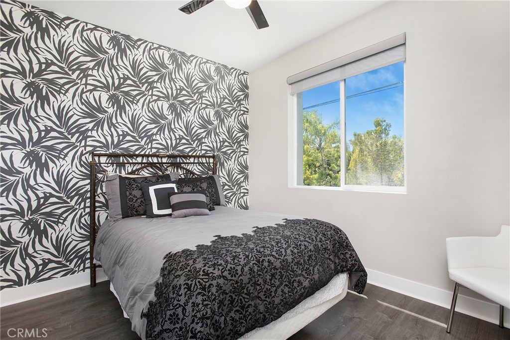 MLS #OC25173602 image #13