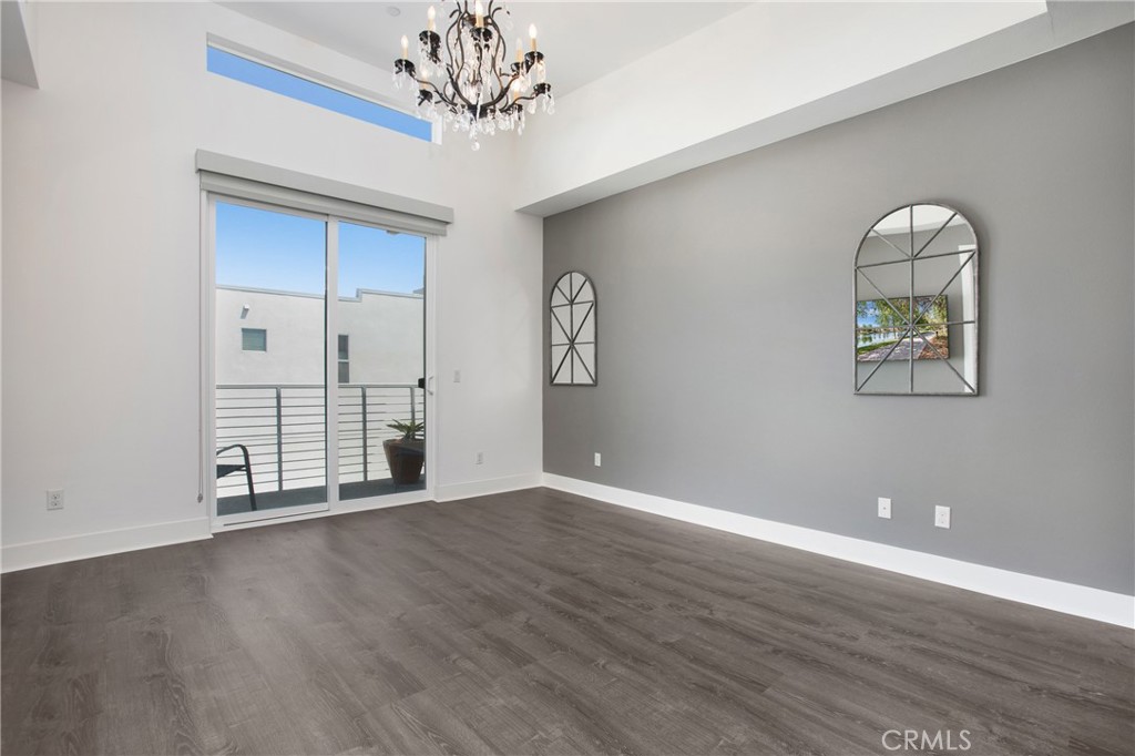 MLS #OC25173602 image #15