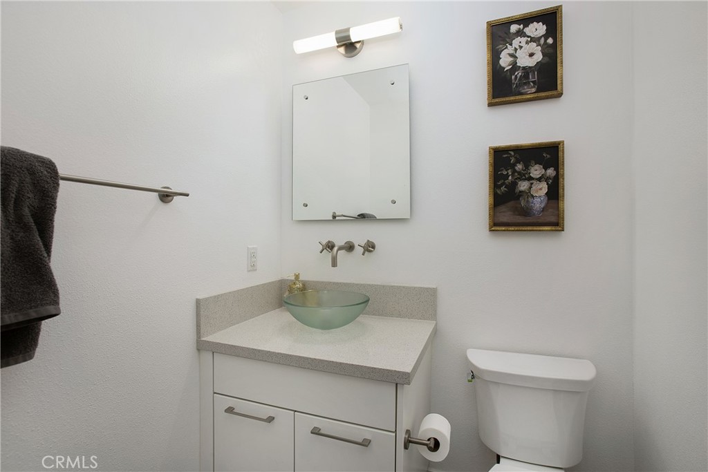 MLS #OC25173602 image #25