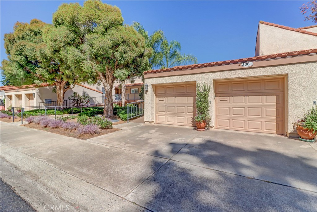 MLS #OC25173842 image #0