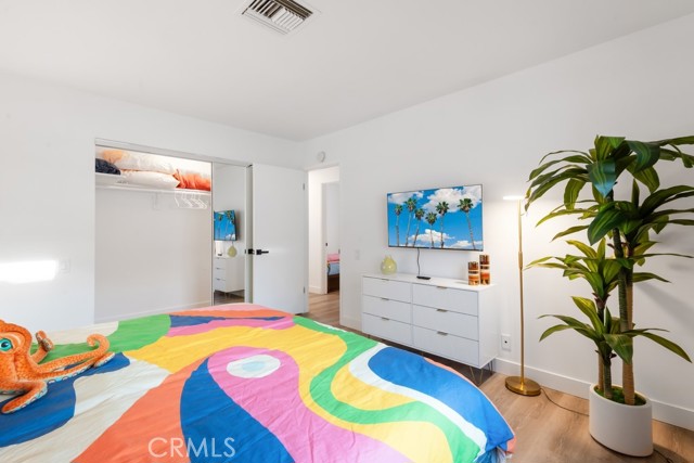 MLS #OC25174085 image #31