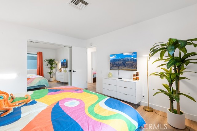 MLS #OC25174085 image #33