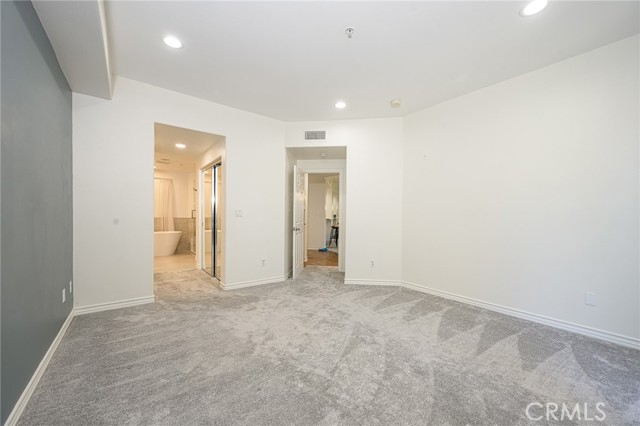 MLS #OC25174246 image #18