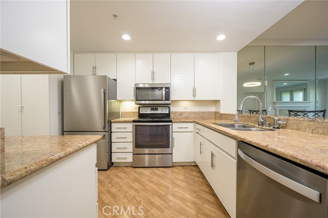 MLS #OC25174246 image #2
