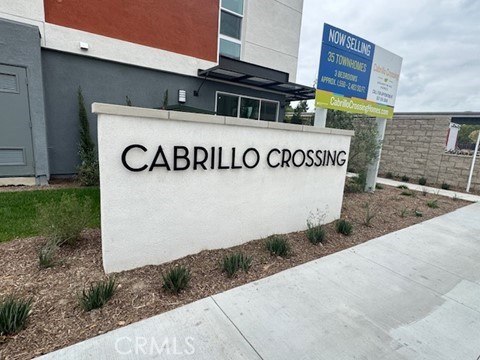 MLS #OC25174509 image #1