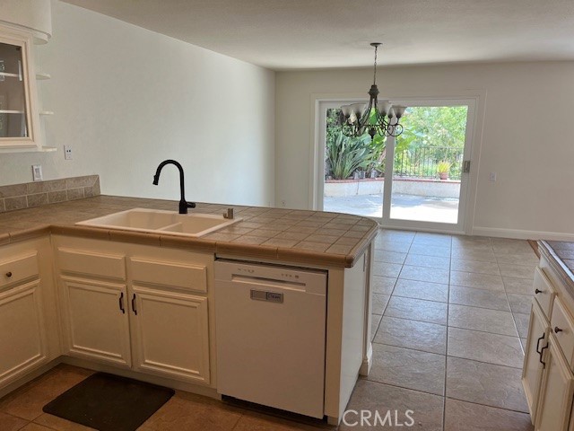 MLS #OC25174510 image #14