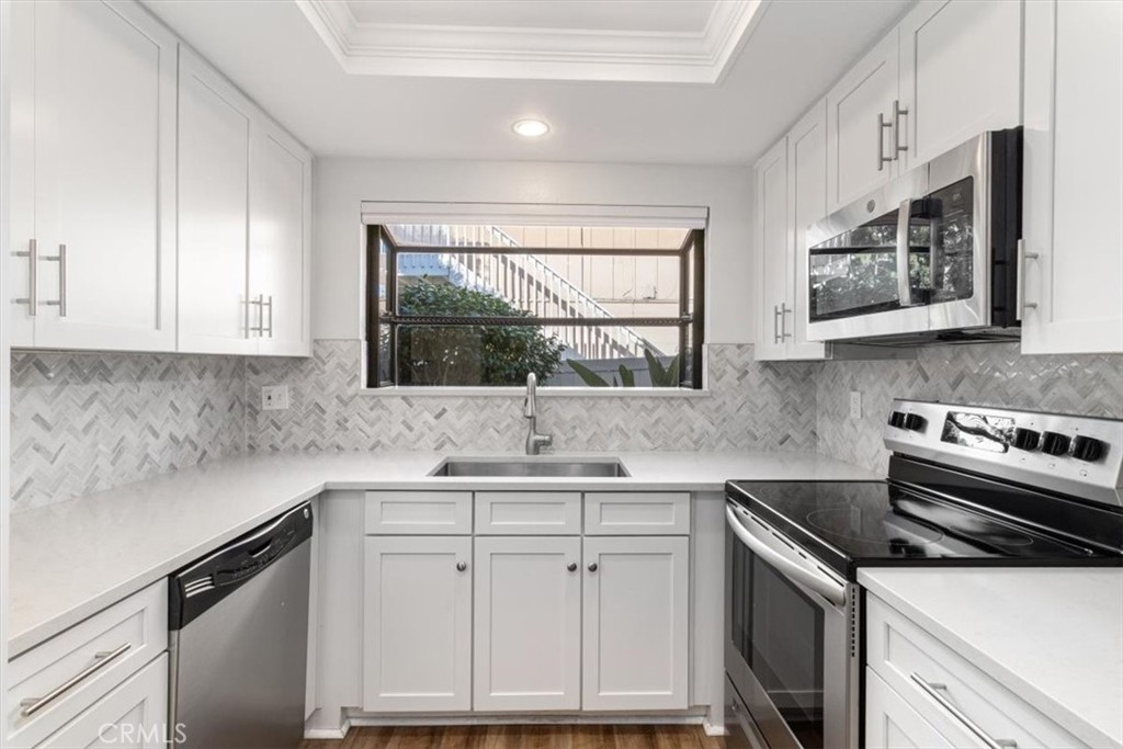 MLS #OC25174643 image #1