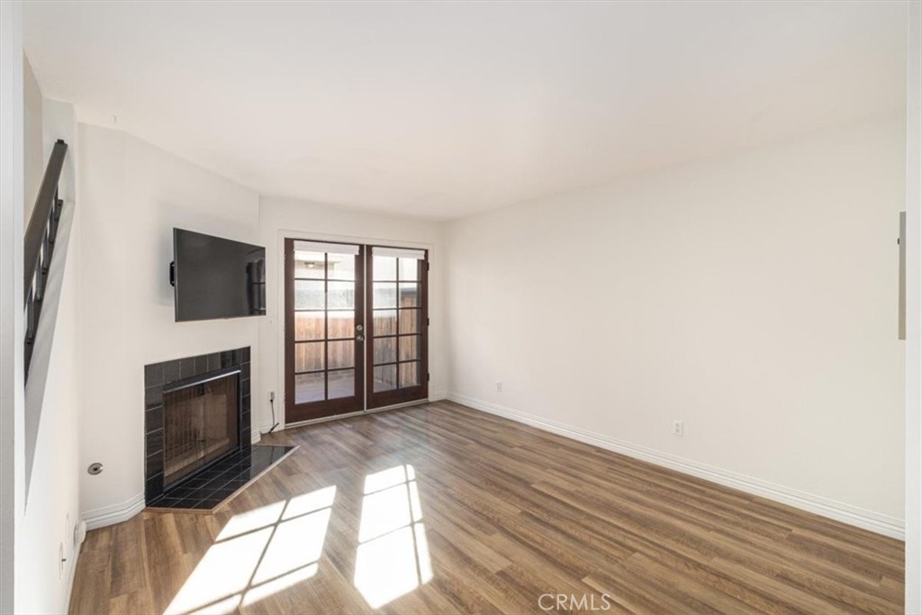 MLS #OC25174643 image #11