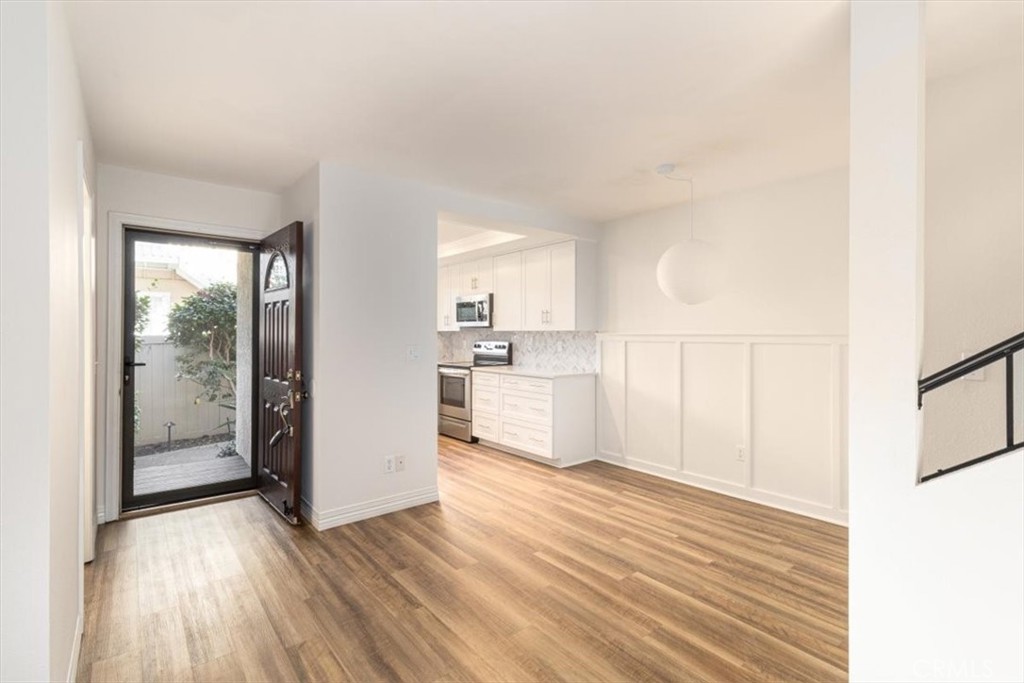 MLS #OC25174643 image #9