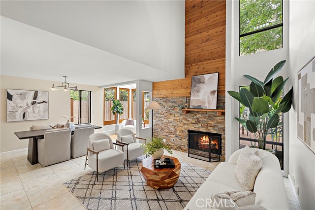 MLS #OC25174837 image #1