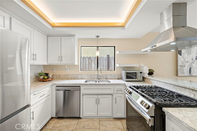 MLS #OC25174837 image #12