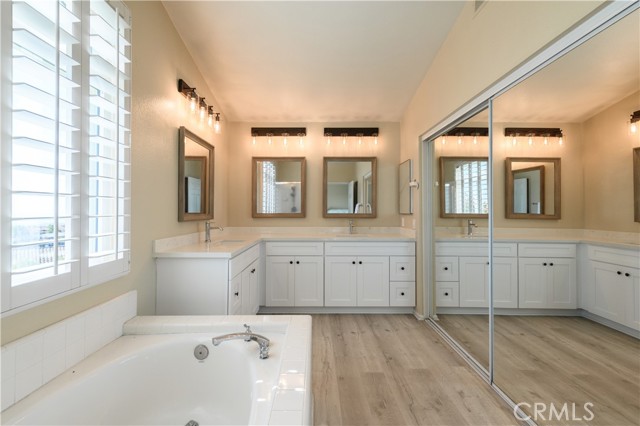 MLS #OC25174846 image #52