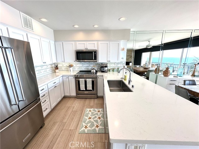 MLS #OC25174917 img 9