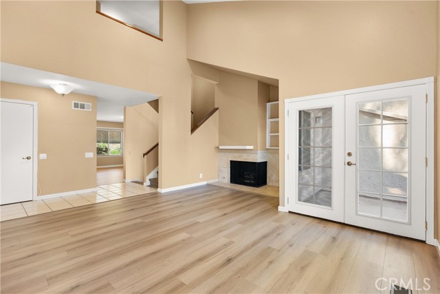 MLS #OC25174936 image #11