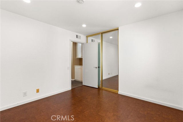 MLS #OC25174936 image #32