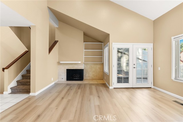 MLS #OC25174936 image #9