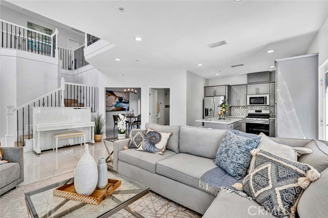 MLS #OC25175517 image #10