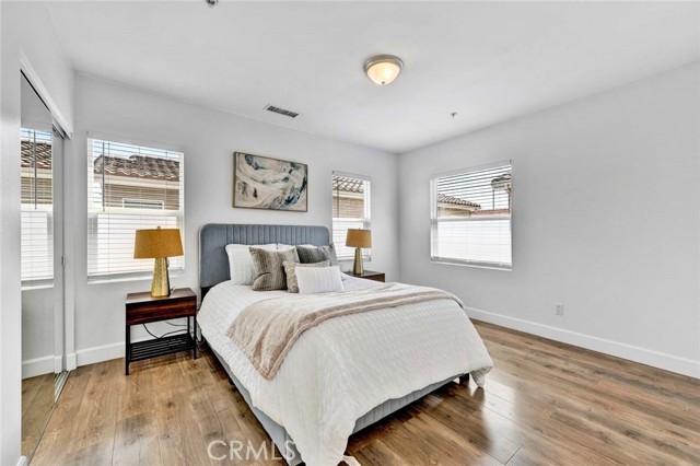 MLS #OC25175517 image #28