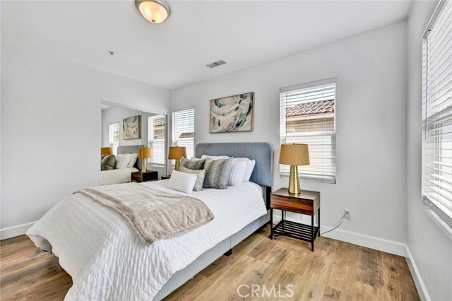 MLS #OC25175517 image #29