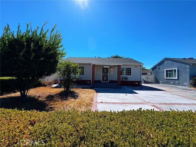 MLS #OC25175645 image #1