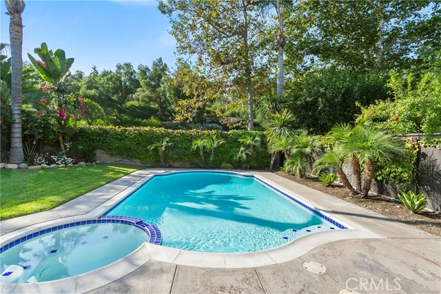 MLS #OC25176132 image #24