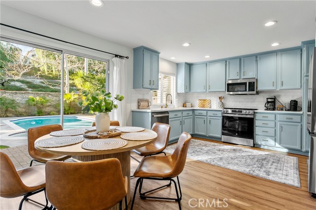 MLS #OC25176132 image #3