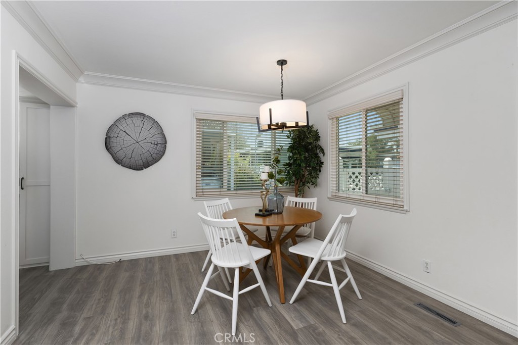 MLS #OC25176182 image #17