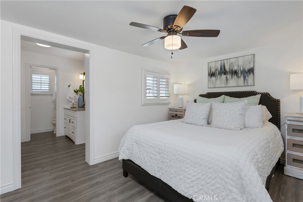 MLS #OC25176182 image #34