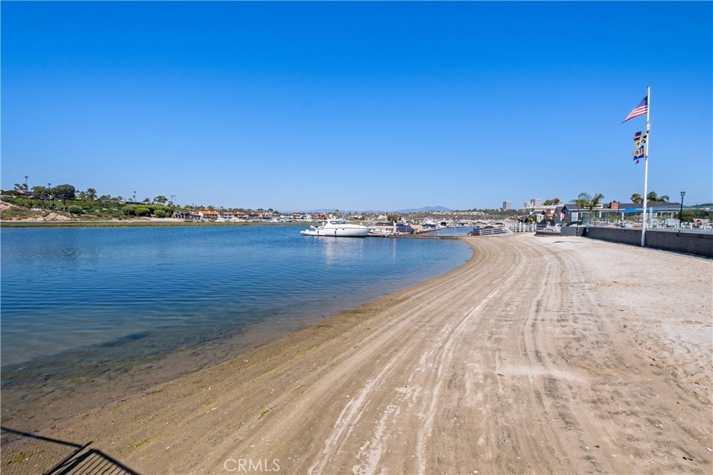 MLS #OC25176182 image #59