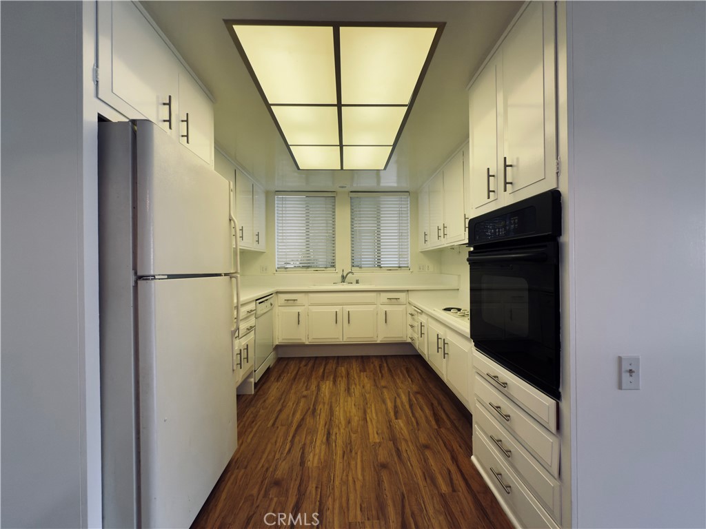 MLS #OC25176233 image #10