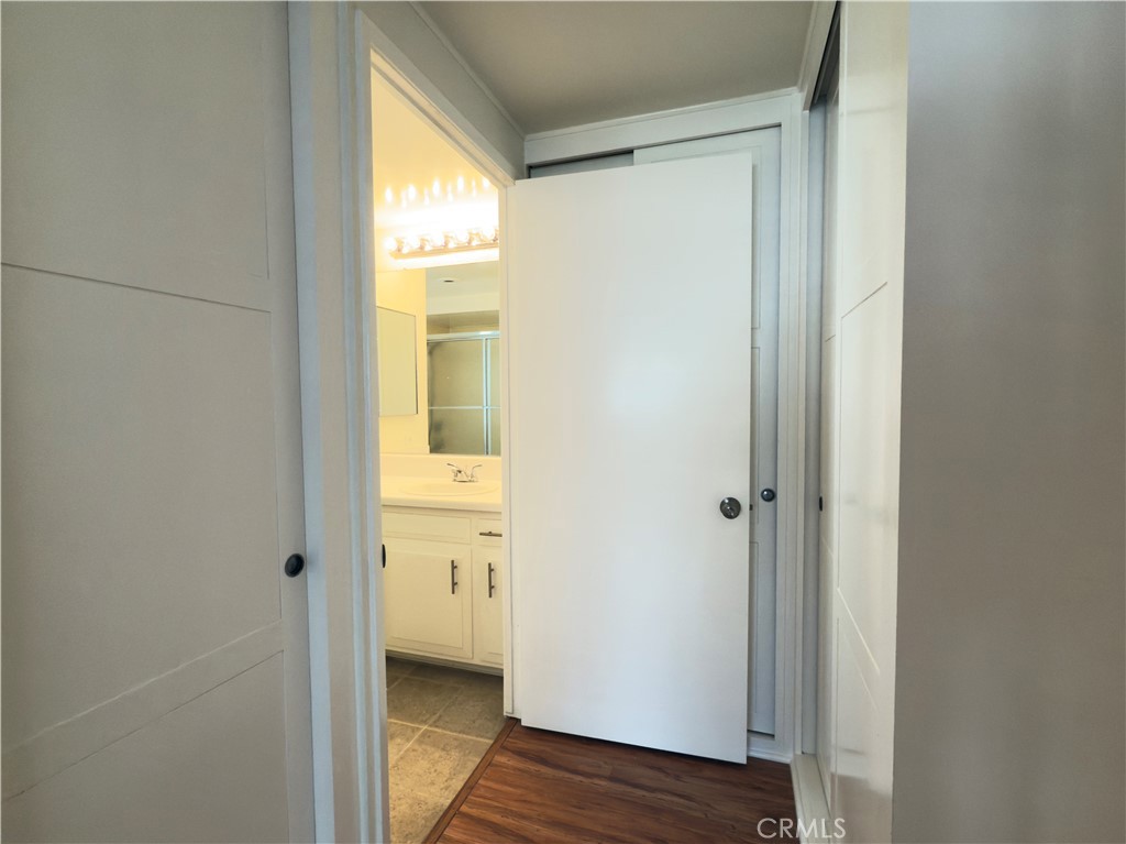 MLS #OC25176233 image #17