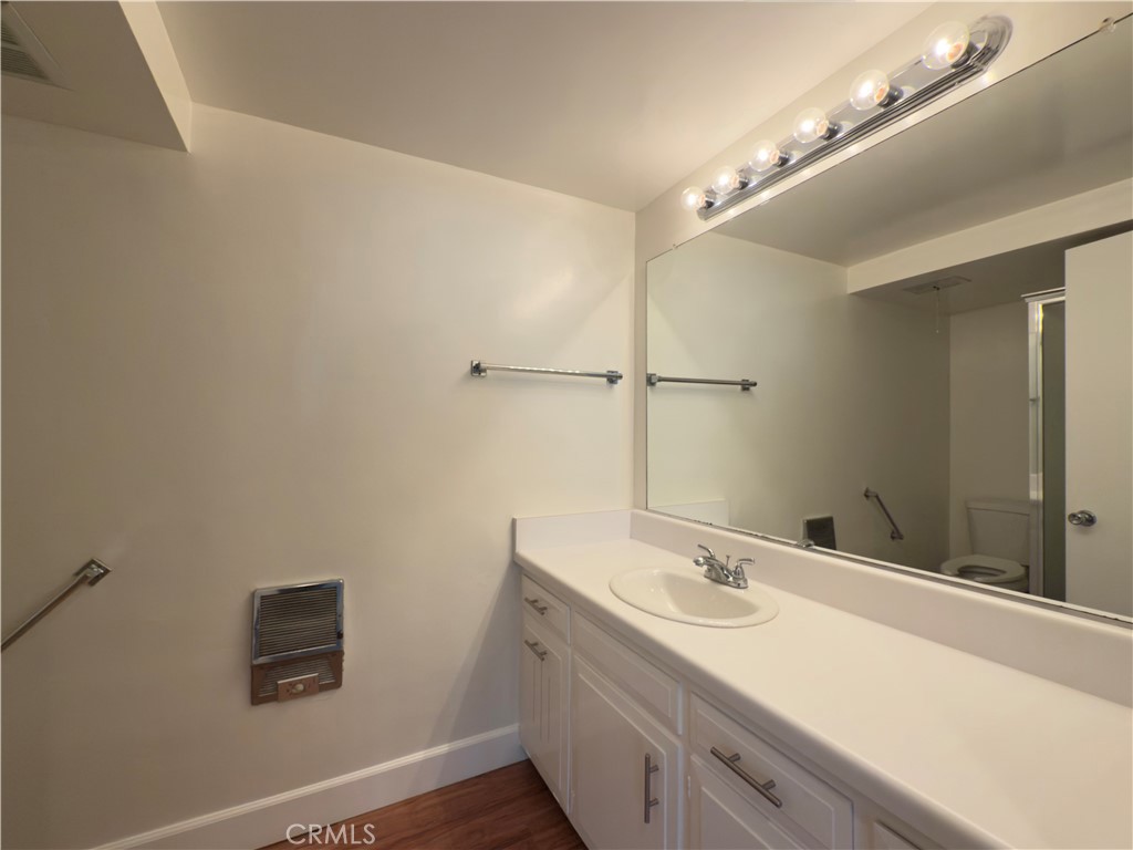 MLS #OC25176233 image #23