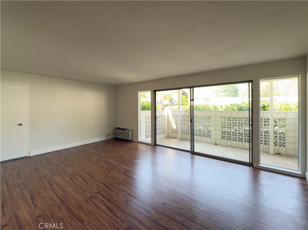 MLS #OC25176233 image #3